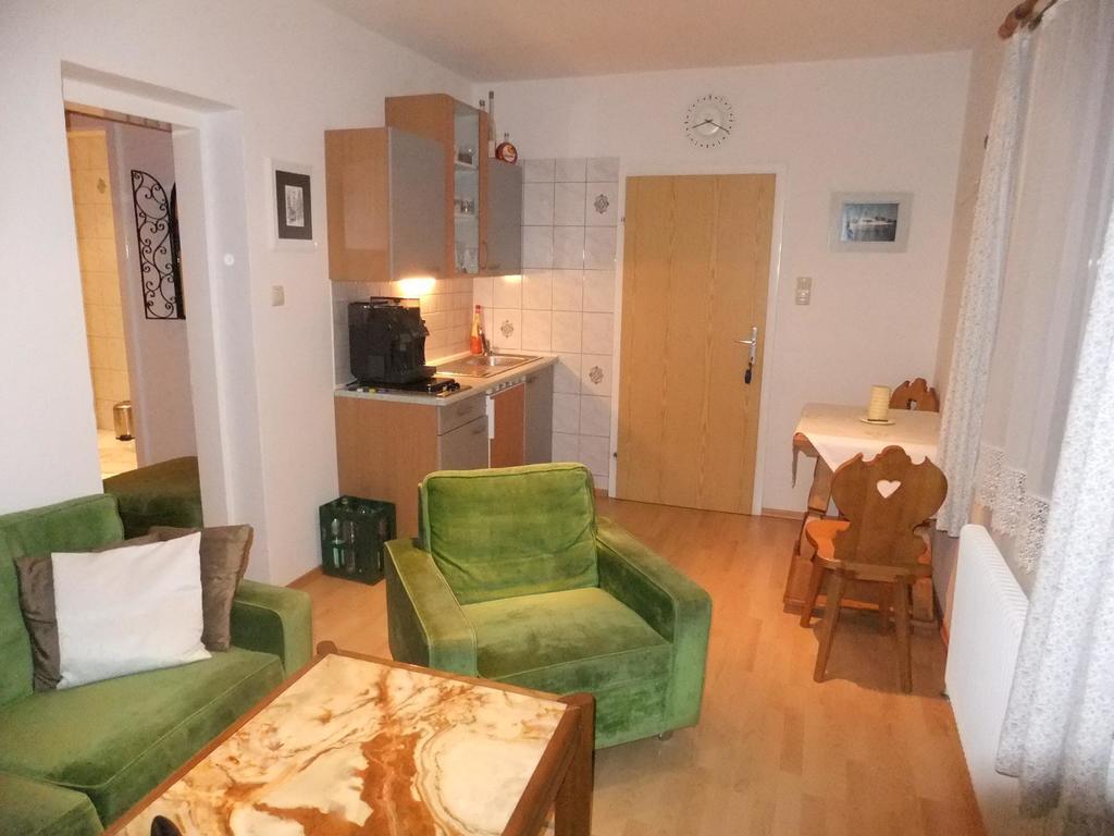 Gaestehaus Riki Oberschmid Steinbach am Attersee Exteriör bild